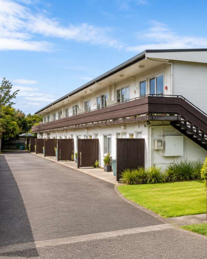 Image of house to go with awhi whanau